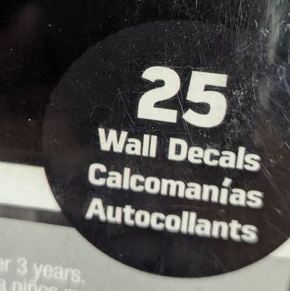 Star Wars bundle Books, Movie, and wall cling kit. - Picture 12 of 14